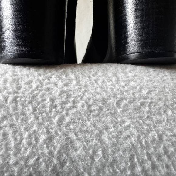 Sperry Size 9 Women's Leather Black Zippered Ankle Boots - Picture 13 of 15